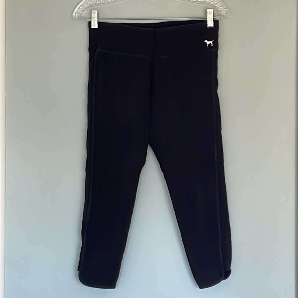 Pink Victoria’s Secret Yoga Capri Leggings Sz S